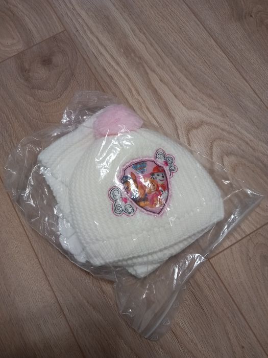 Czapki zimowe i letnie 2-4 lata komplet