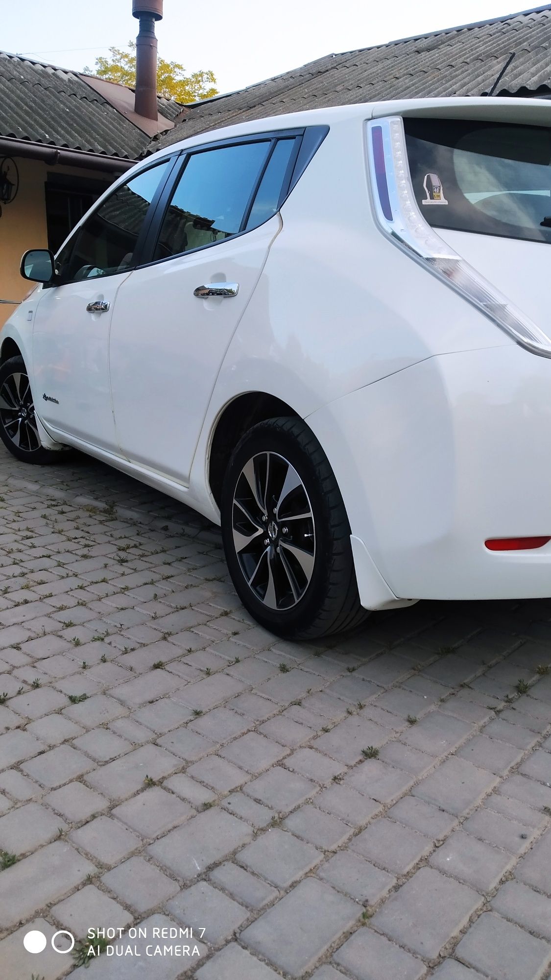 NISSAN LEAF 2015 24kw