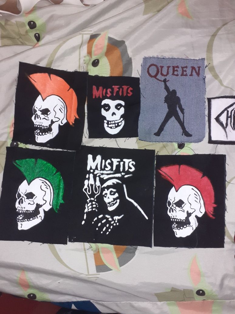 Нашивки,рок,готика,панк,Crow,Dracula,kiss,черепа, Queen, Misfits