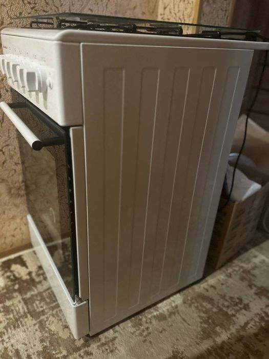 Продам кухонну плиту Grunhelm