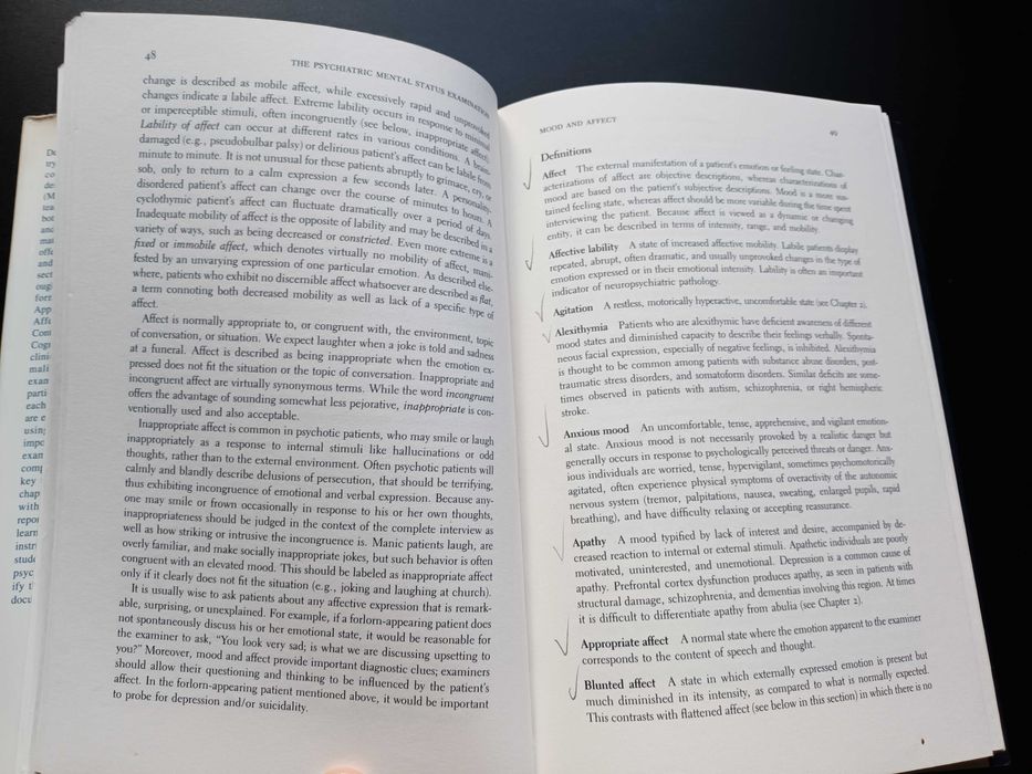 "The Psychiatric Mental Status Examination" por P. Trzepacz e R. Baker