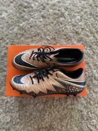 Бутсы nike hypervenom elit.