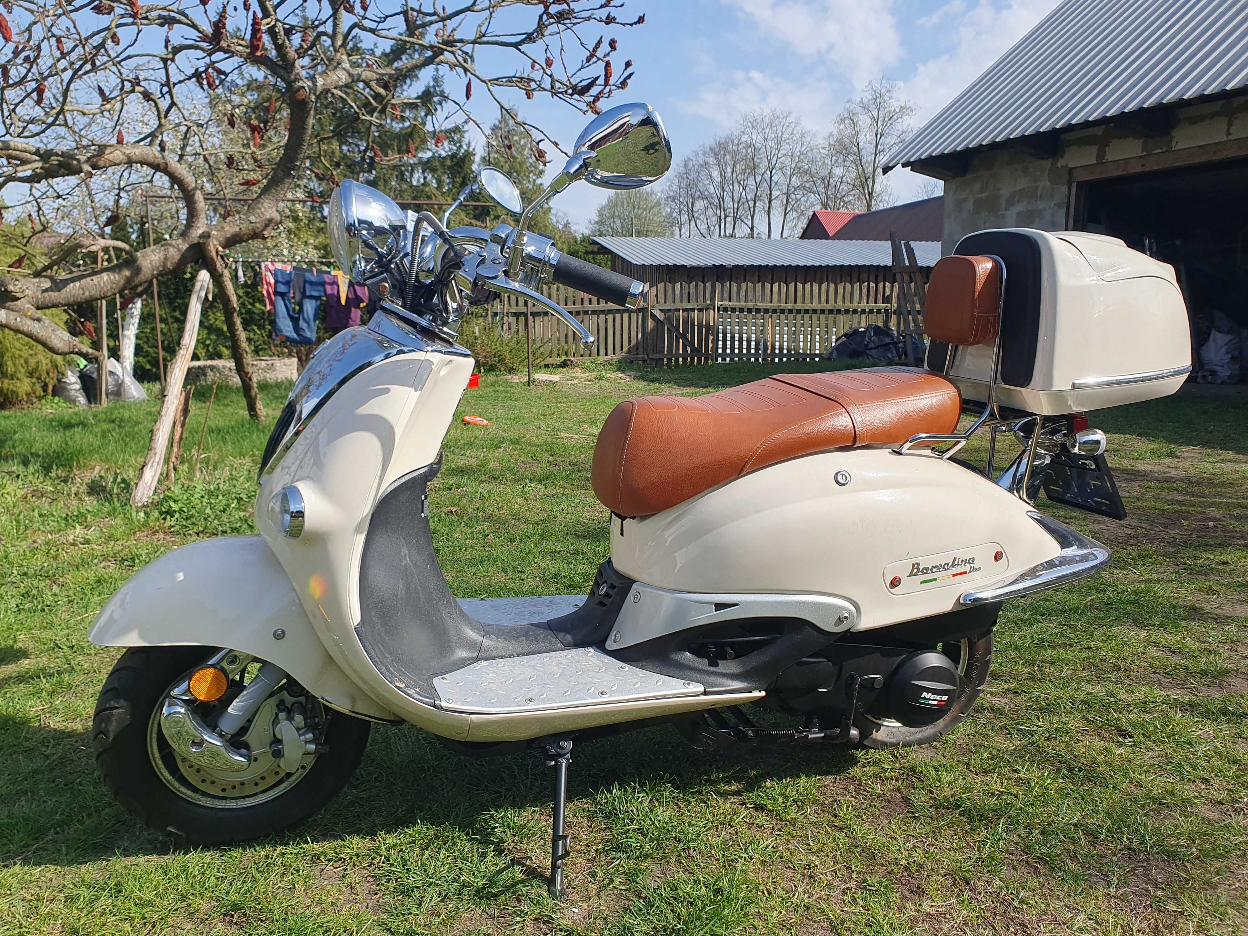 Neco Borsalino Duo jak vespa