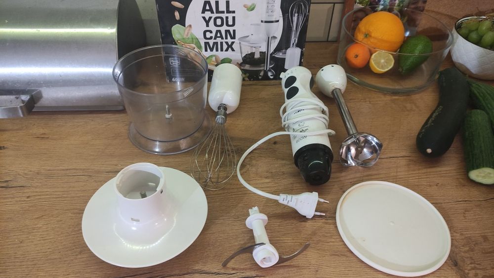 Używany, sprawny zestaw blender ręczny, mikser, trzepaczka - moc 600W