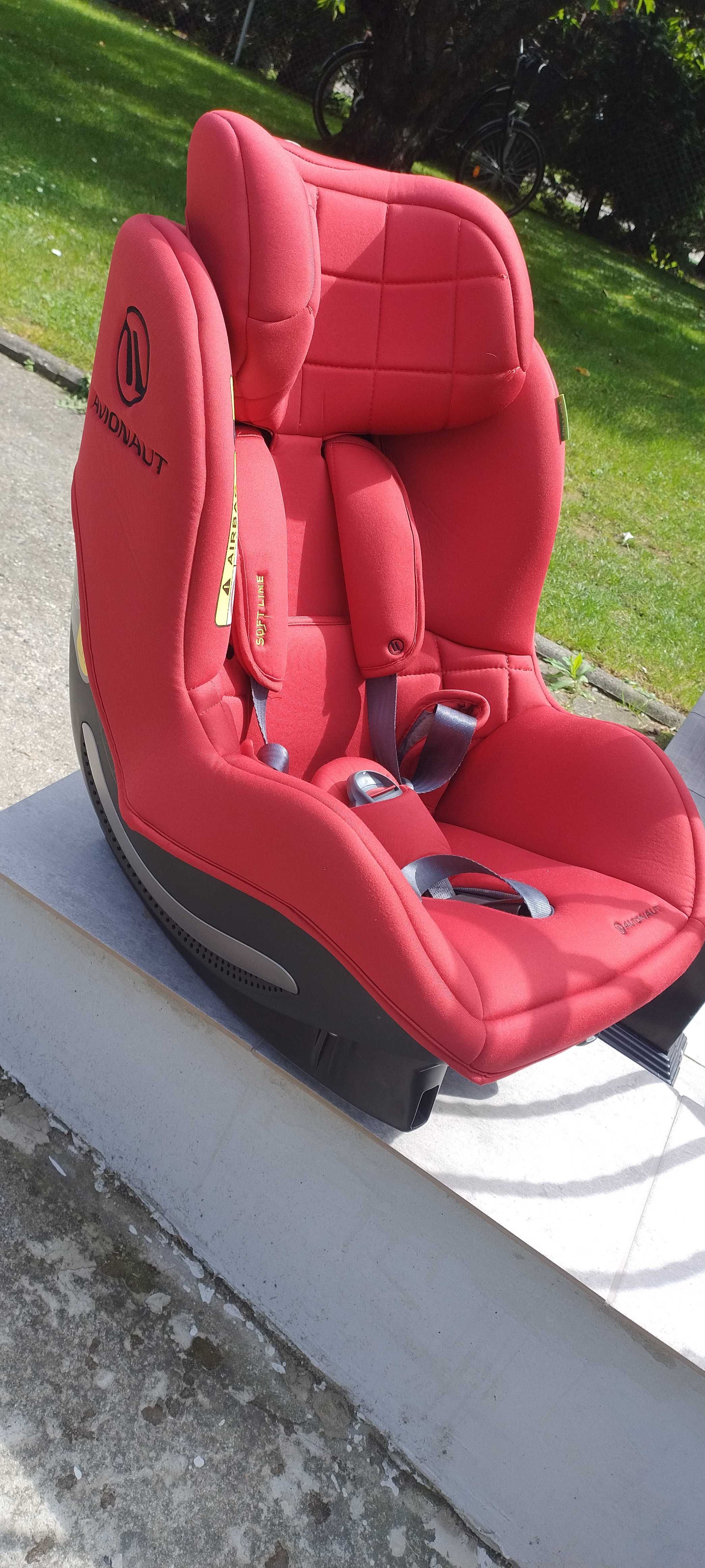Fotelik samochodowy z bazą isofix