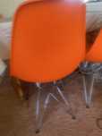 Krzesla plastikowe kubelkowe