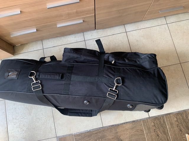 Długa torba wędkarska z kołami Transportowa ROBINSON 120x38x38 cm