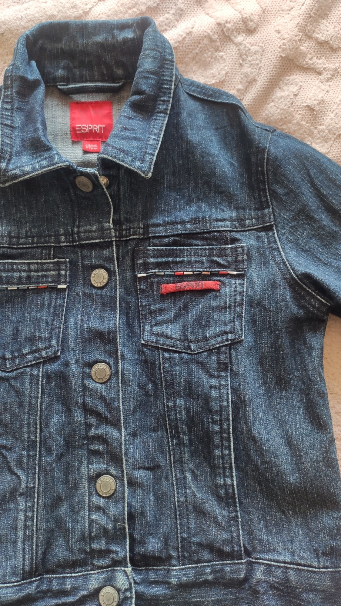 Фирменная джинсовая куртка, пиджак на девочку 6-7 лет в хорошем состоя