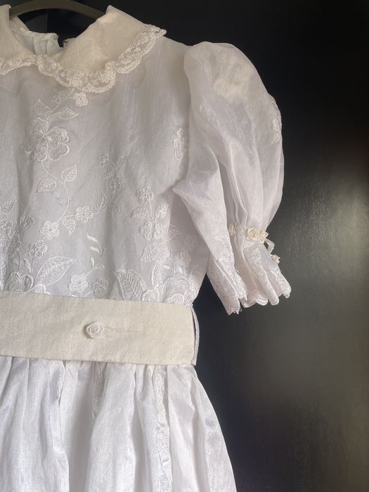 Vestido branco e beje