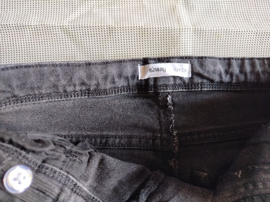 Продам джинси на хлопчика