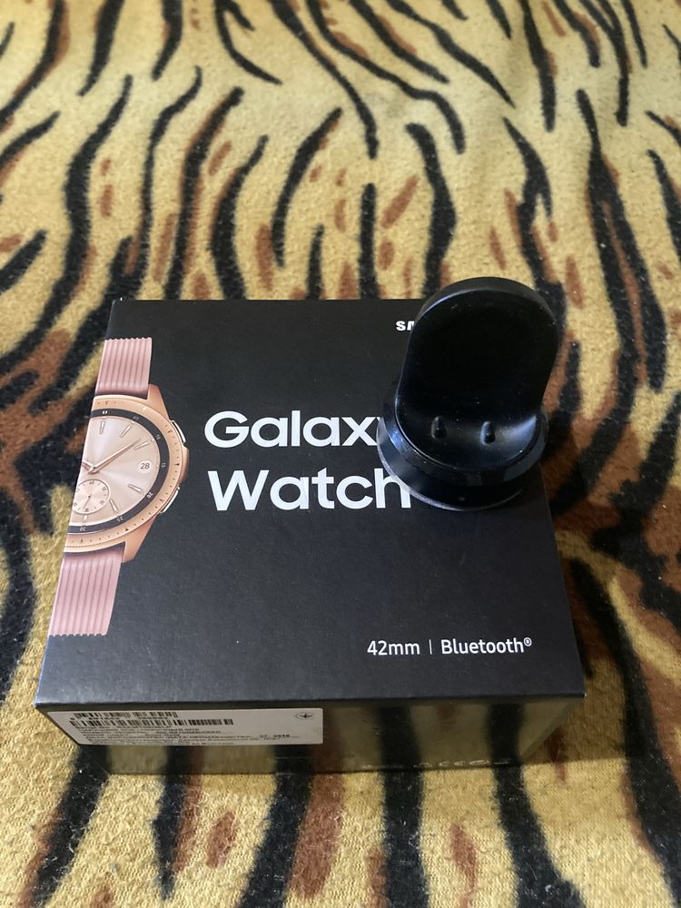 Часы Samsung galaxy watch полностью рабочие полный комплект!!