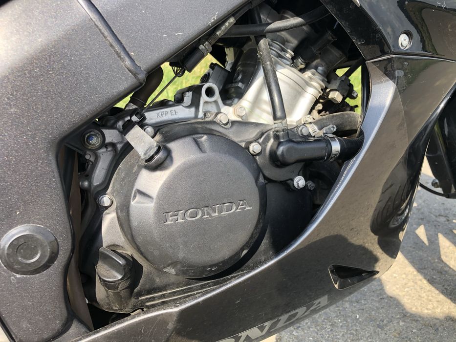 Honda CBR 125R // Wtrysk // Niski przebieg