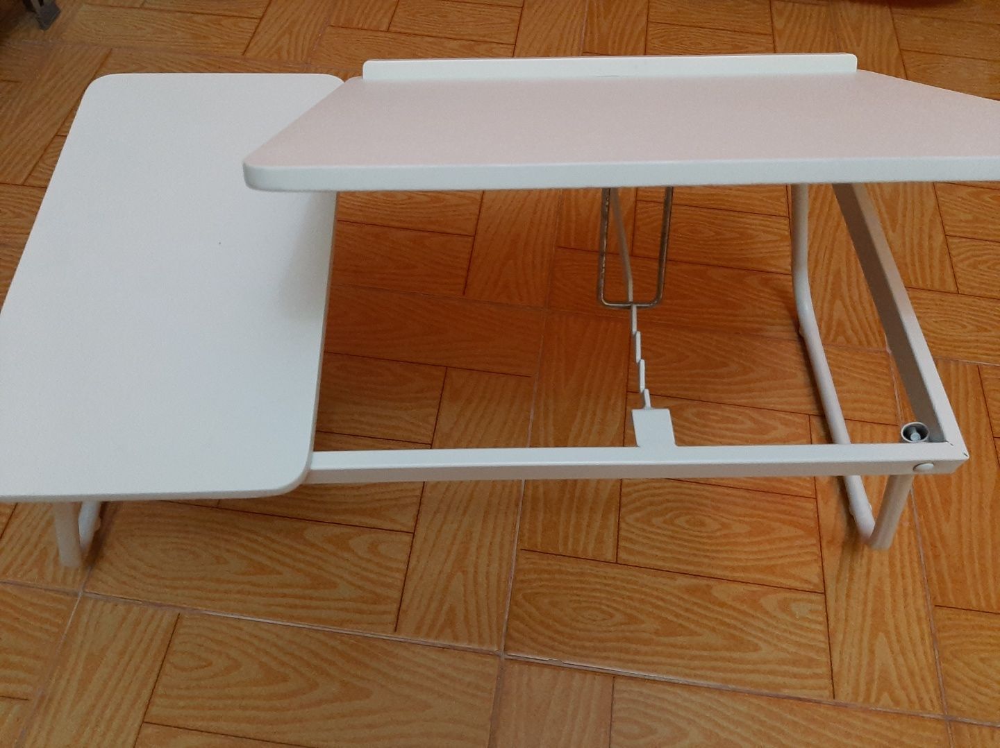 Mesa de apoio para pc ou outros