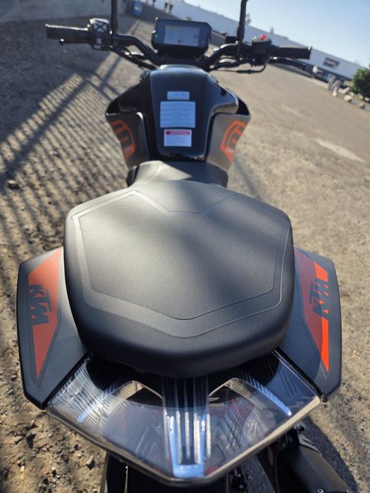 KTM Duke 125 - Como nova