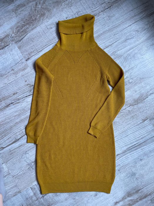 Тепленька сукня  Tu