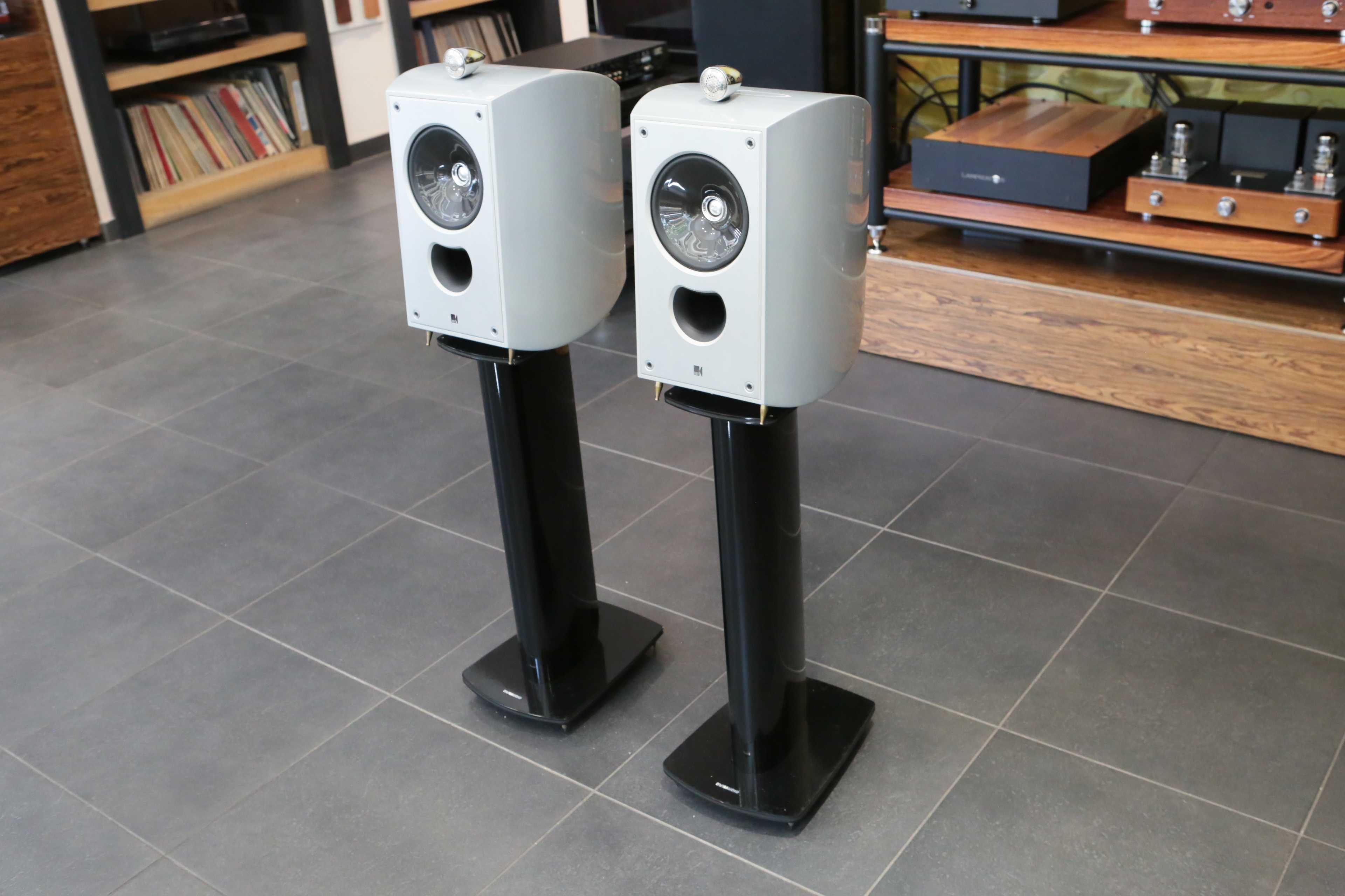 KEF XQ one kolumny podstawkowe