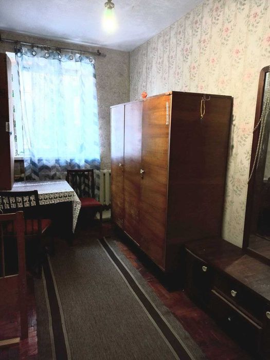 2 кімнатна біля парку