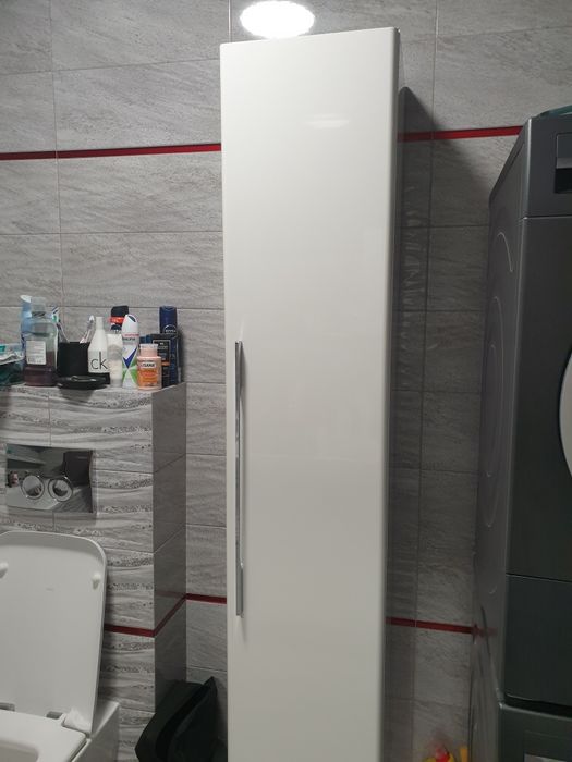 Szafka łazienkowa . Słupek
