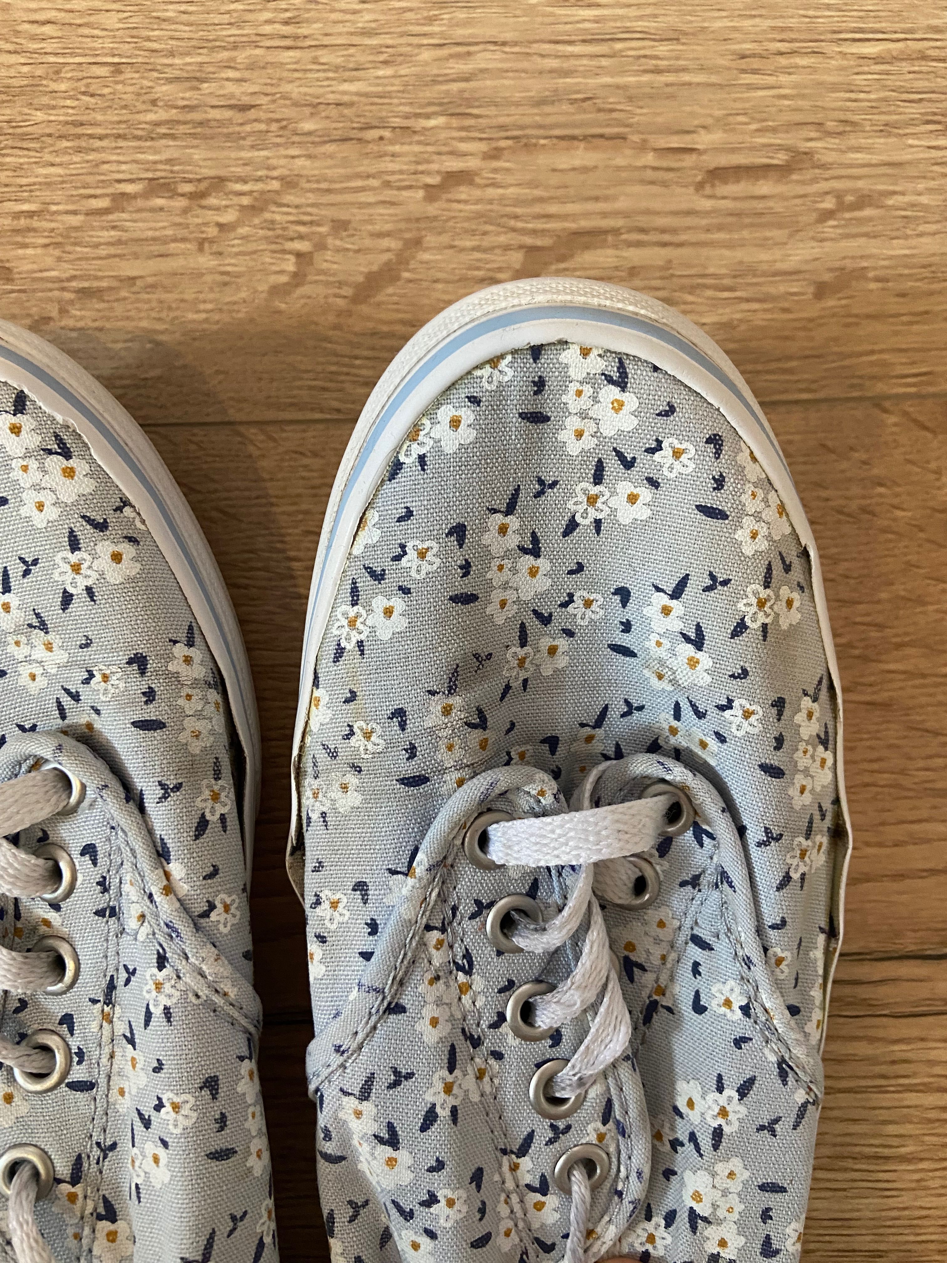 Trampki Vans w kwiatki rozmiar 39