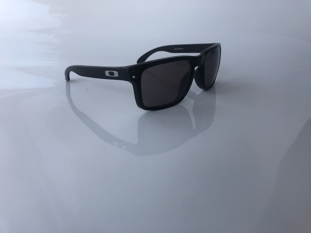 Oakley очки