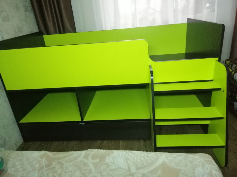 Дитяче ліжко горище з матрацем