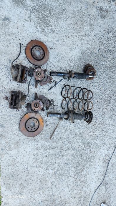 Стойка взбори Peugeot пежо 406 коплектом