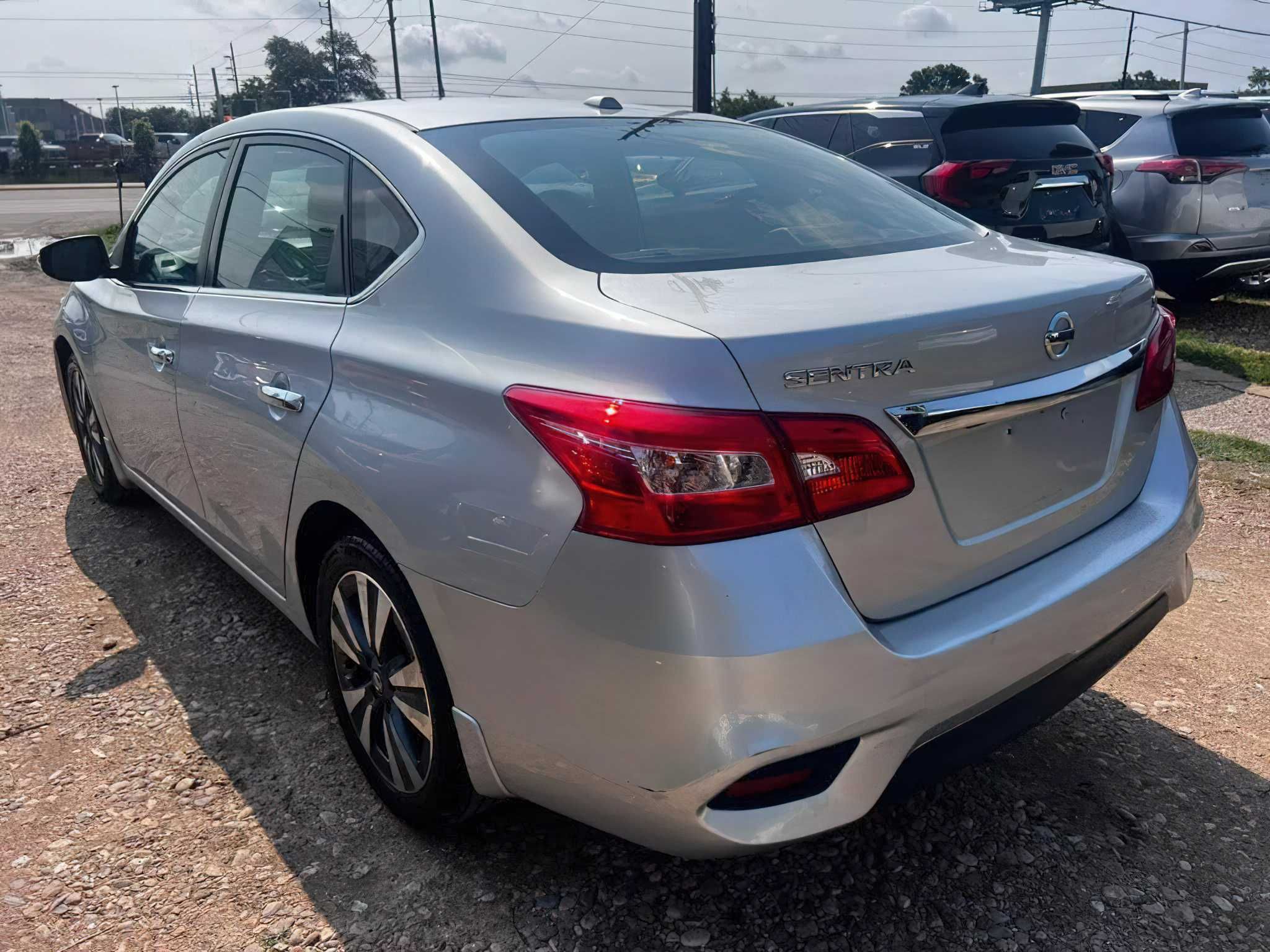 NIssan Sentra S 2017