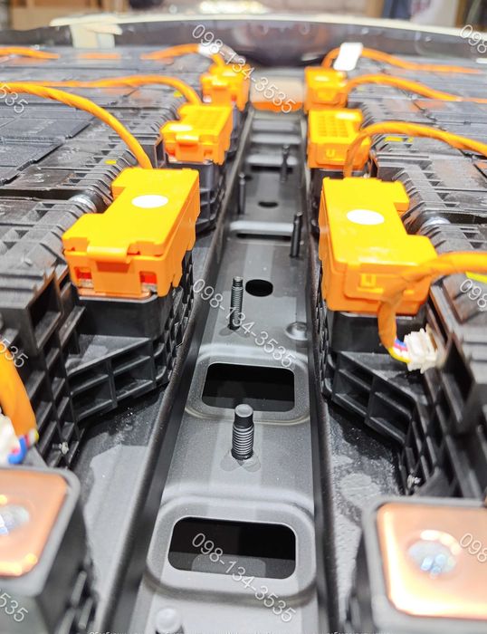 Нова полегшена батарея Nissan Leaf 40 45 52кВ.