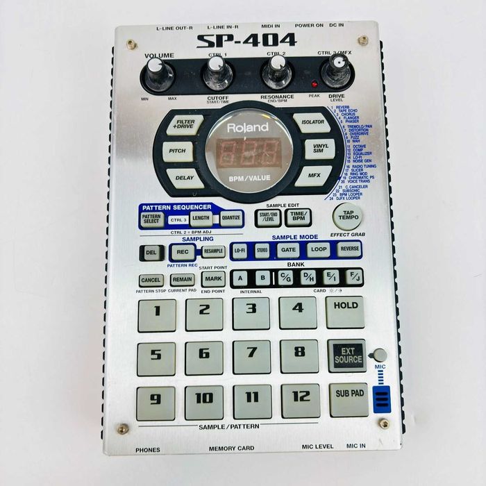 SP-404 Portable Linear Wave Sampler