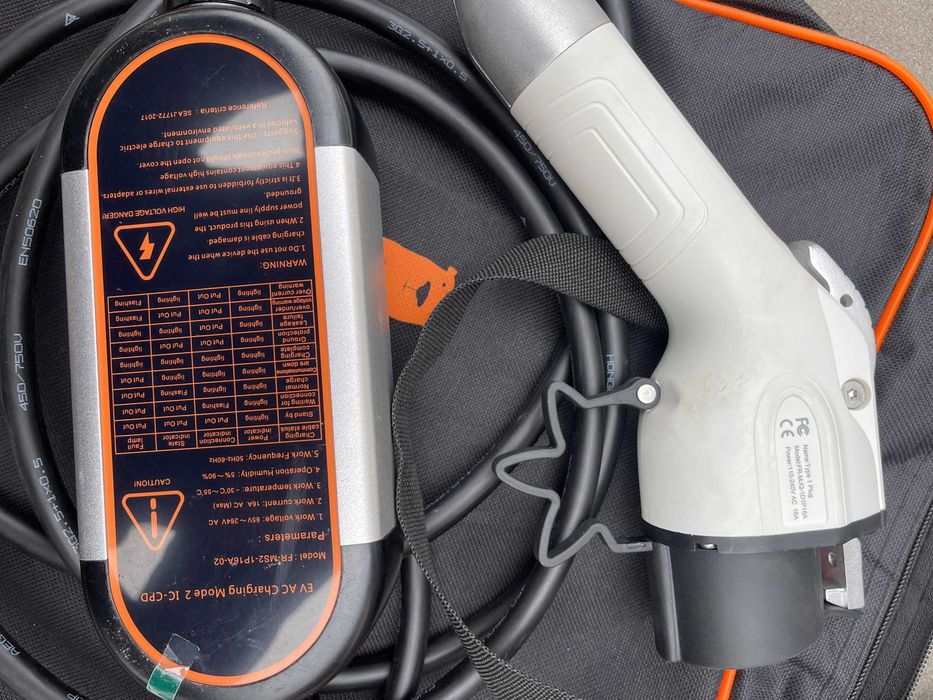 Зарядний пристрій для електромобіля Feyree FR-MS2-1P16A-02