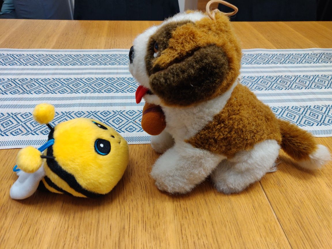 Pluszaki: bernardyn i pszczółka