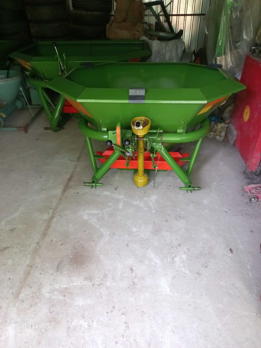 Rozsiewacz Amazone ,Rauch MDS 932R, ZA-F 403,604*804 *hydraulika 900l