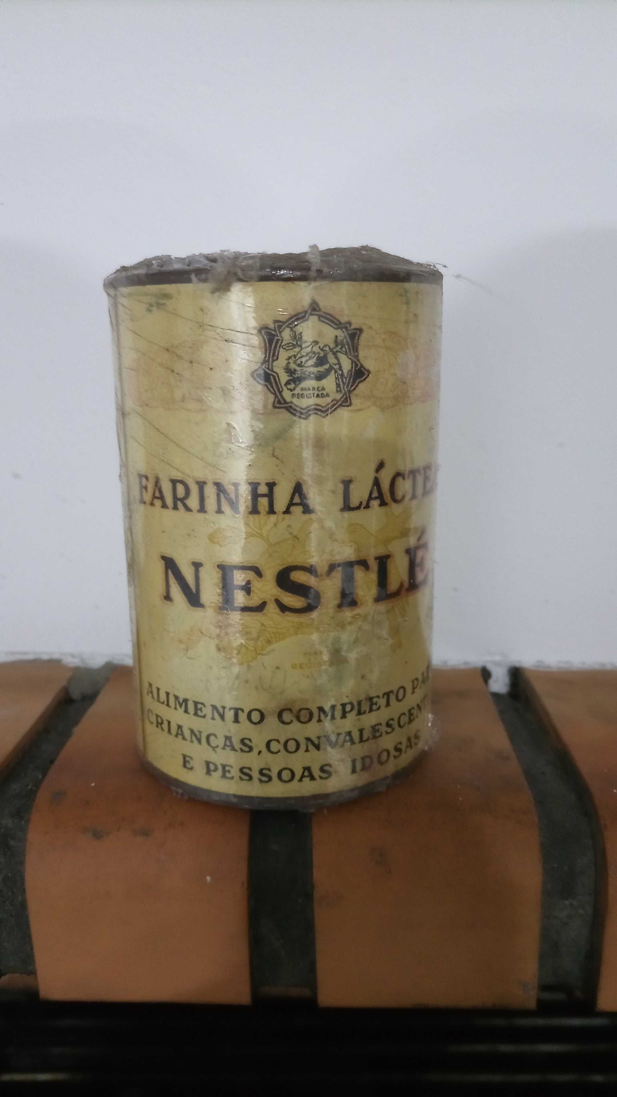Antiga lata Nestlé