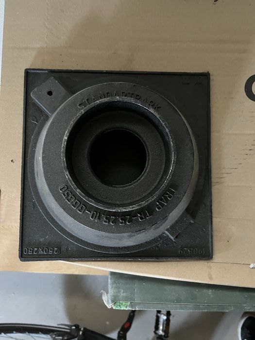 Żeliwny wpust odpływowy M125