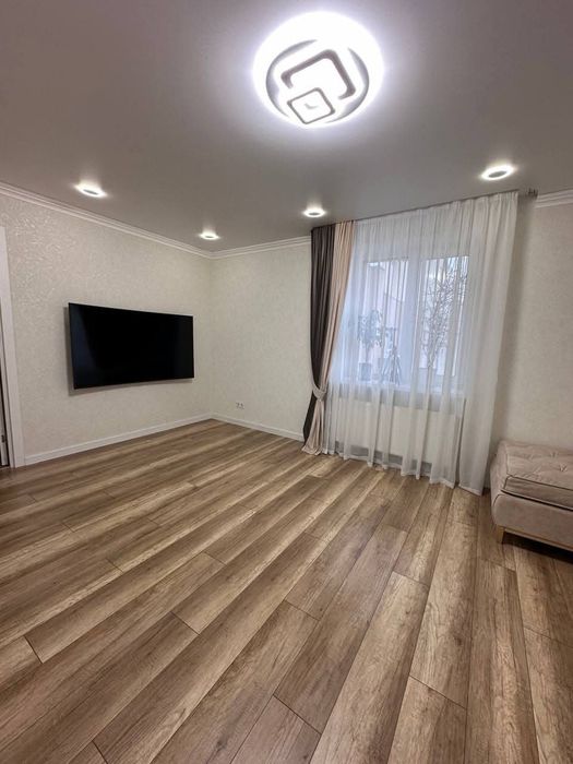 Продаж 3-кімн в НОВОБУДОВІ з ремонтом, меблі і техніка