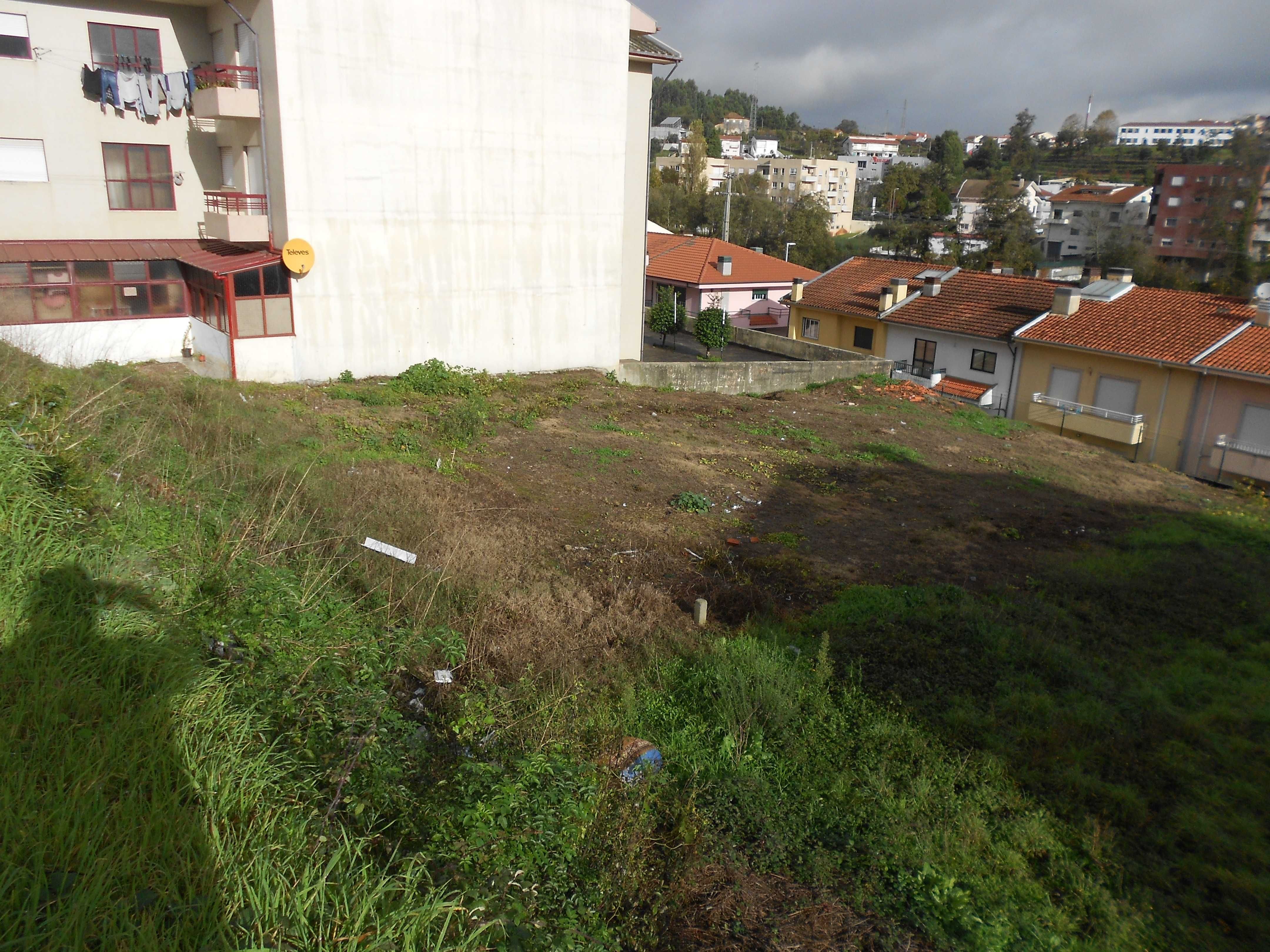 Terreno Urbano para Construcção