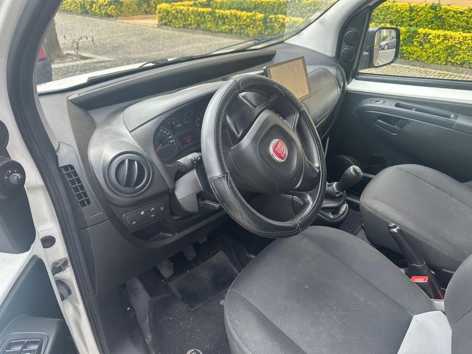 Carrinha ler anuncio