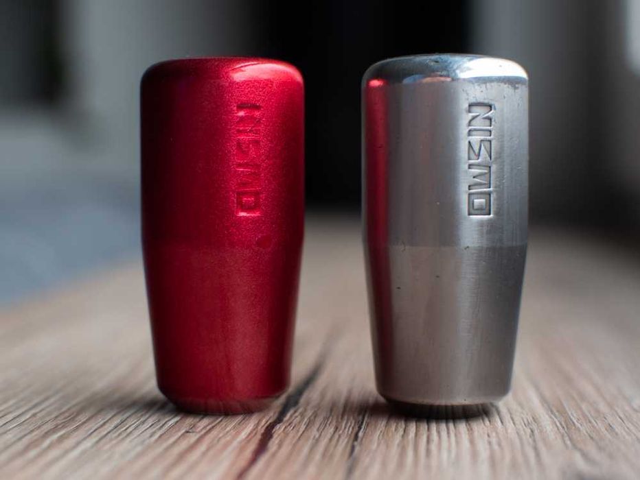 oryginalna gałka Nismo OLD logo z Japonii (200sx s13 s14 r33 r34 350z)