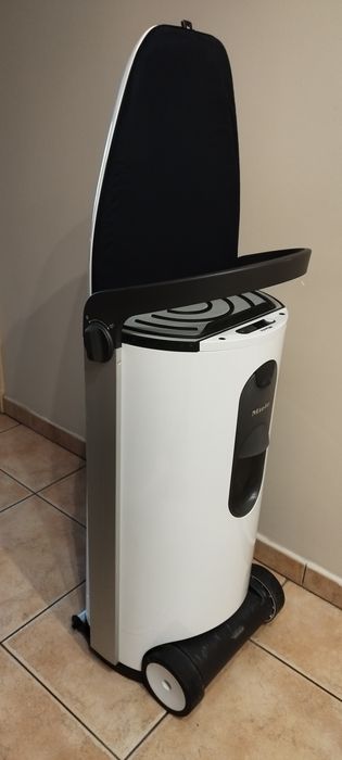 Profesjonalna stacja do prasowania Miele B 2312