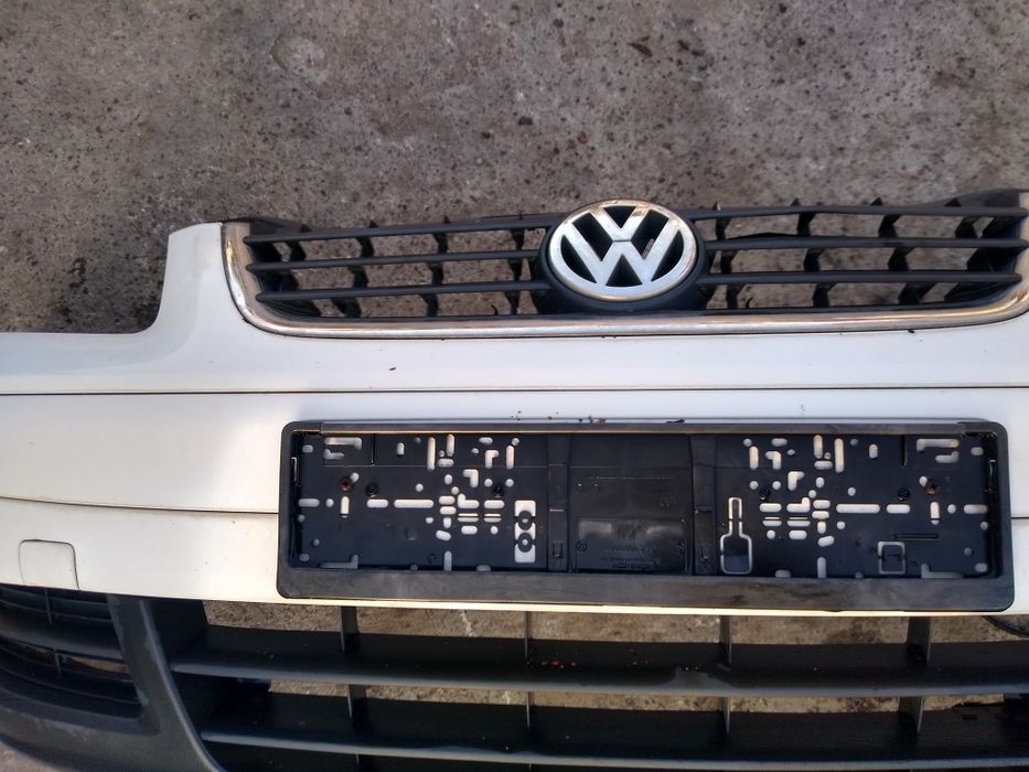 Zderzak przód grill spryski VW Touran caddy III biały