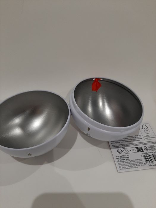 Caixa de metal Bola II