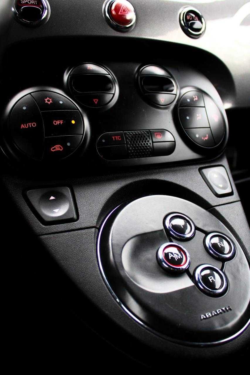 Abarth 500C 1.4 16v T-JET 180CV AUTO