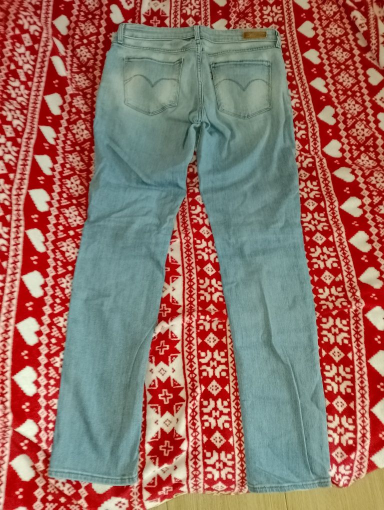 Sprzedam spodnie Levi's orginalne