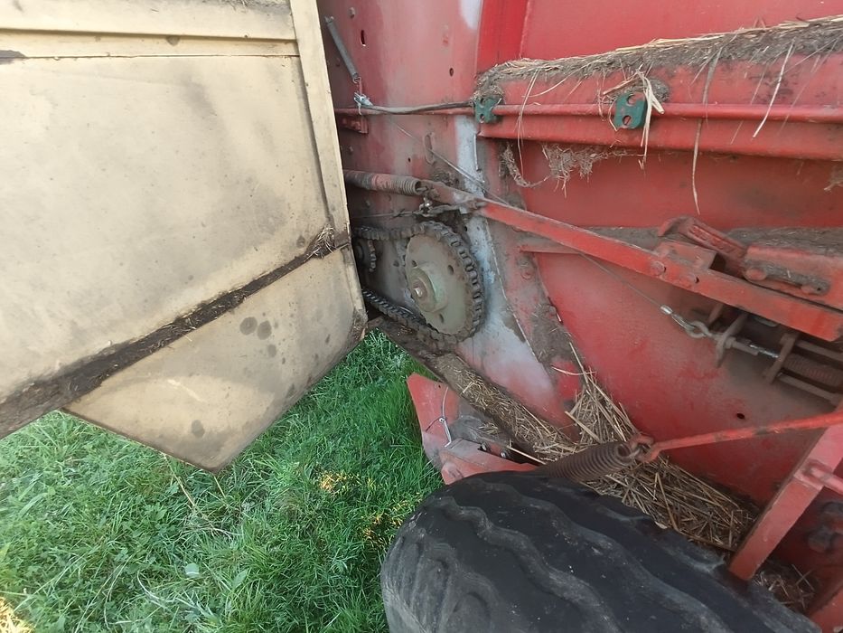 Prasa belująca Krone KR125 łańcuchowa