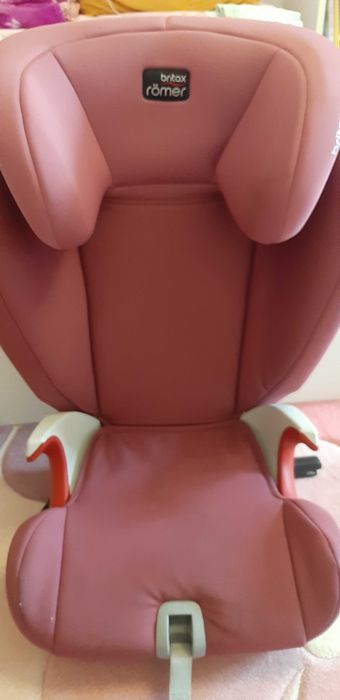 Автокресло Britax Romer малиновое