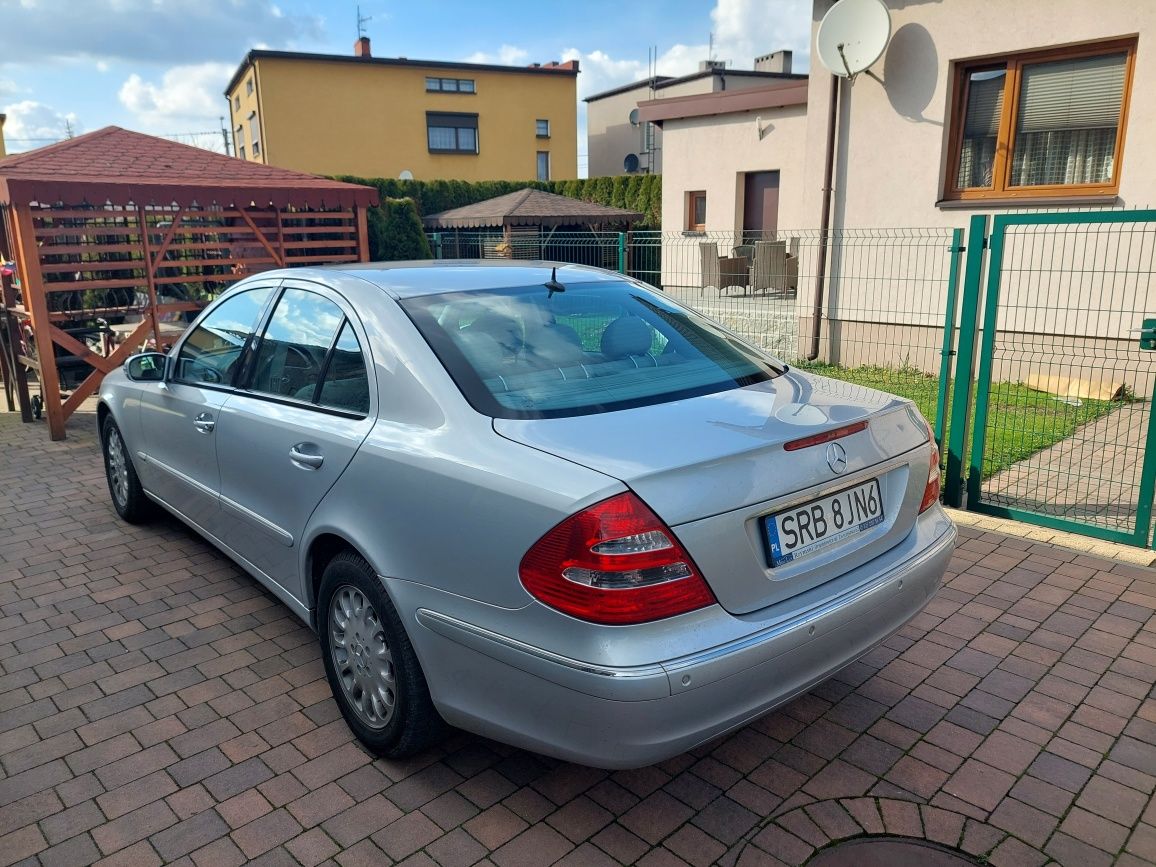 Mercedes Benz Klasa W211