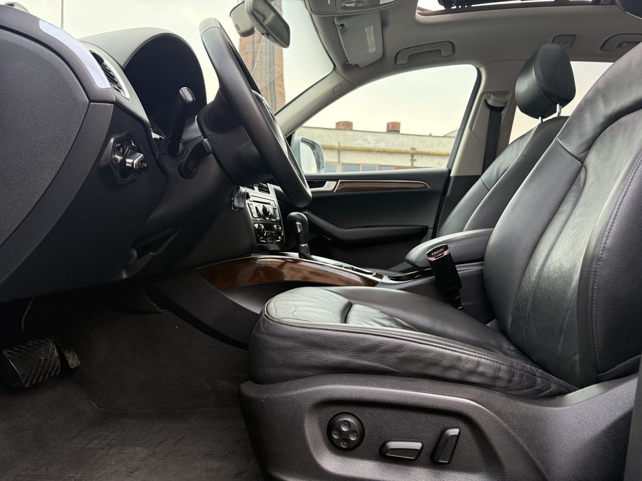 Audi Q5 Рідна фарба / Автомат