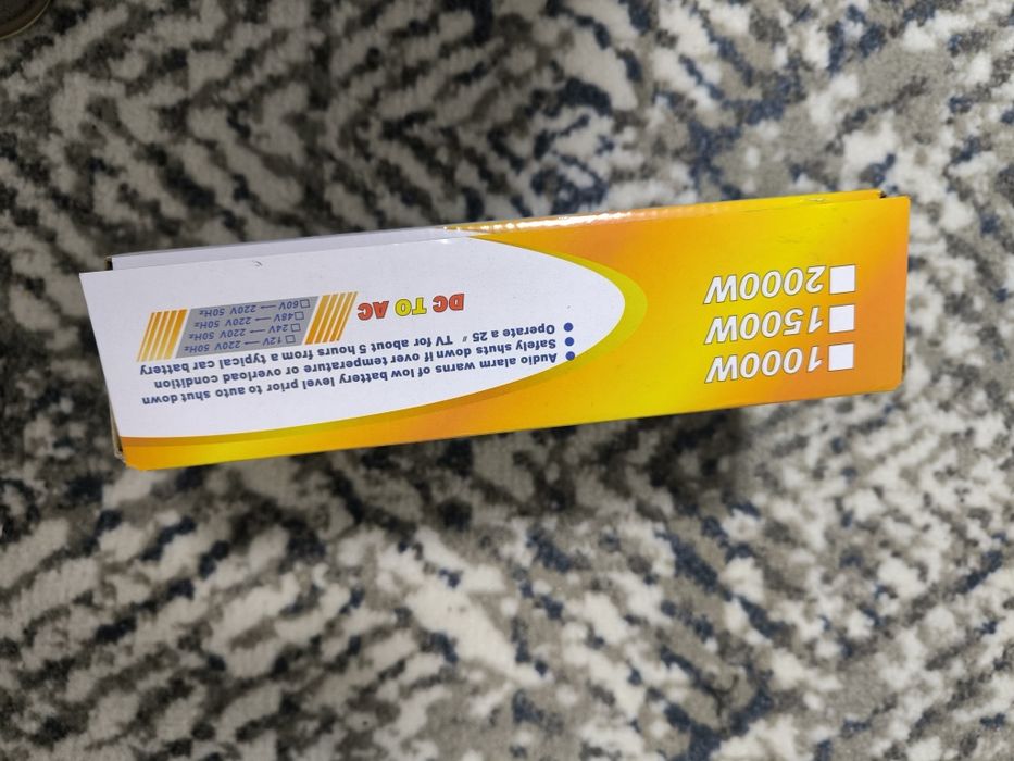 Останній перетворювач напруги (інвертор) з 12V→220V 2000W