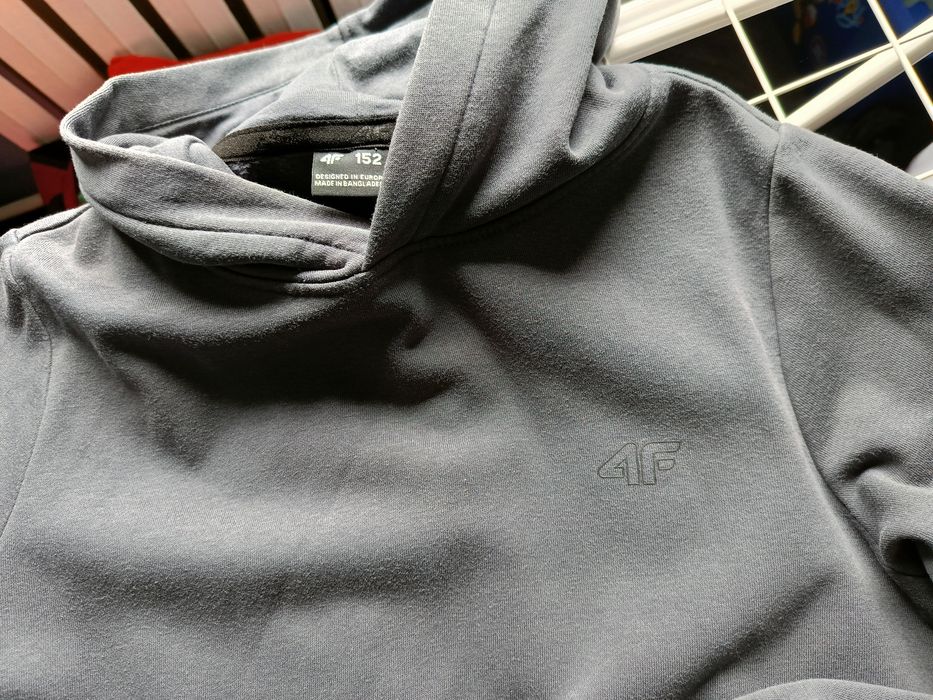Bluza 4f rozmiar 152