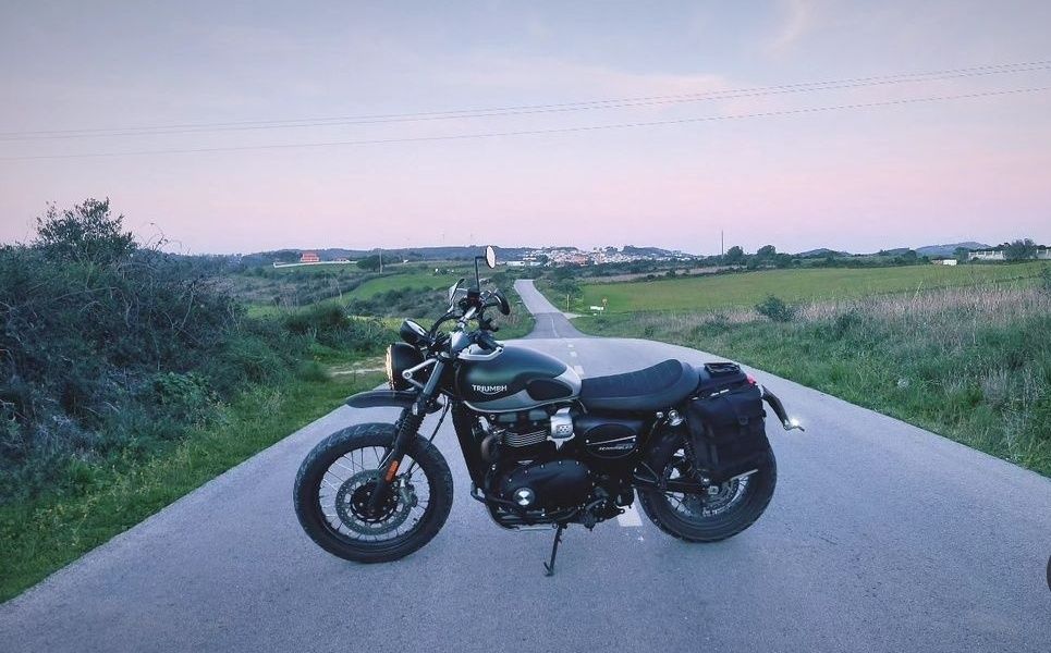 Triumph Booneville street scrambler 900cc